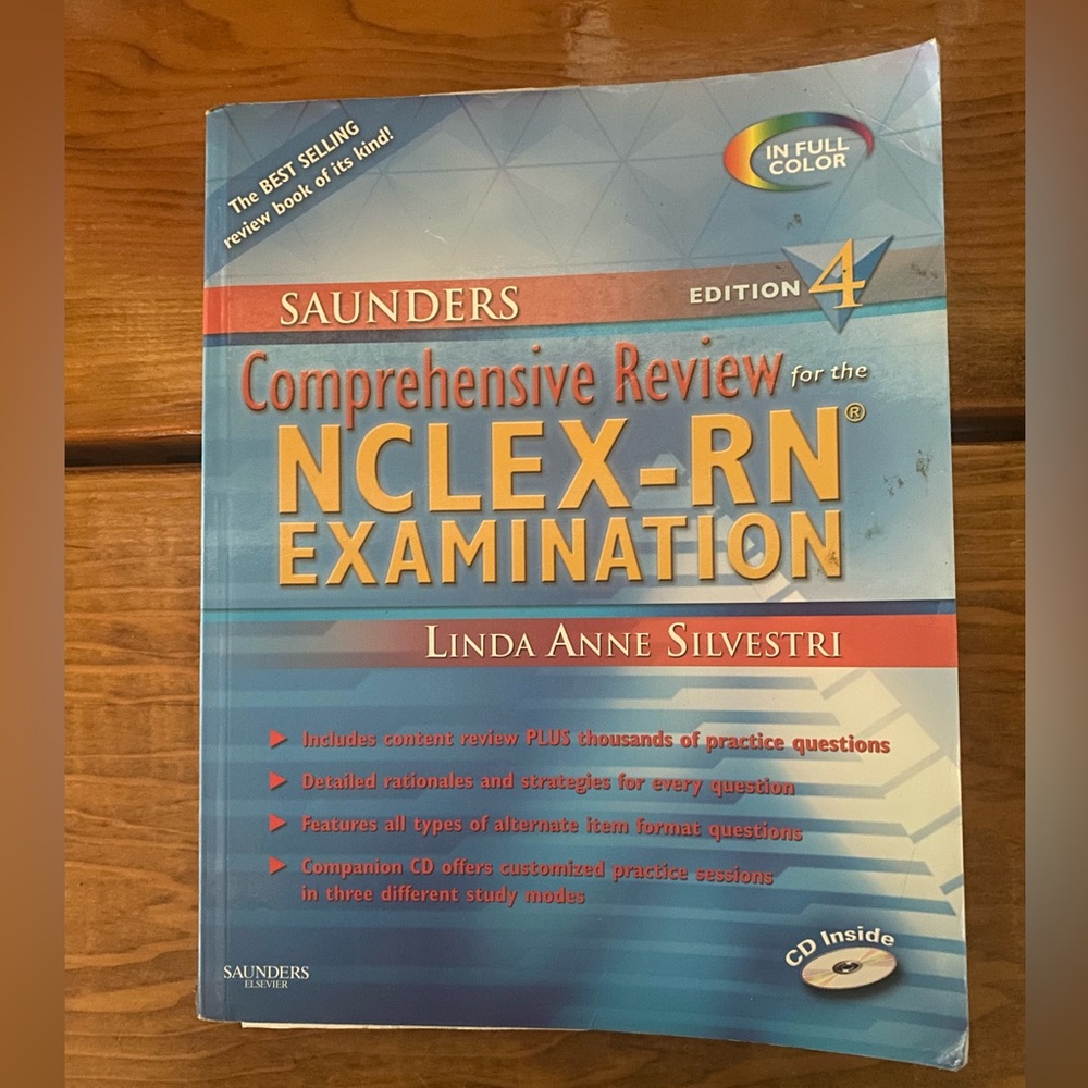 Saunders NCLEX-RN Examination Review Book